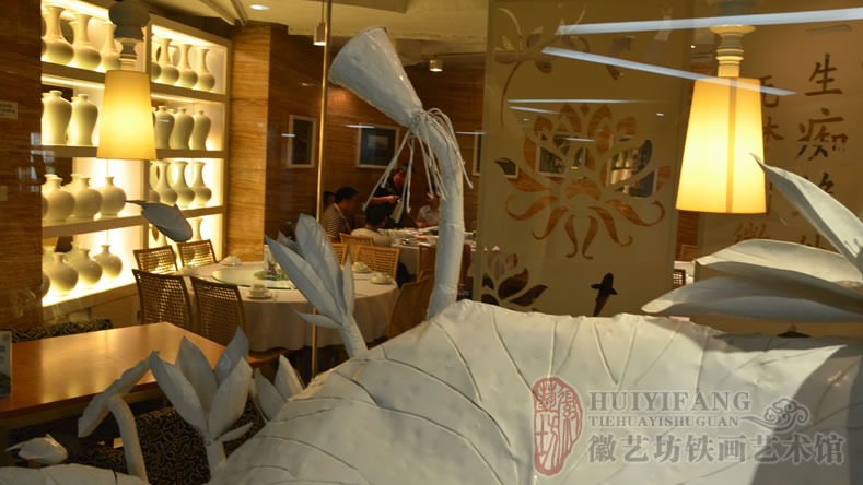 深圳皖廚定制的大堂景觀裝飾立體荷花鐵畫 深圳皖廚定制的大堂景觀裝飾立體荷花鐵畫