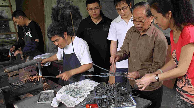 蕪湖鐵畫國家非遺傳人楊光輝