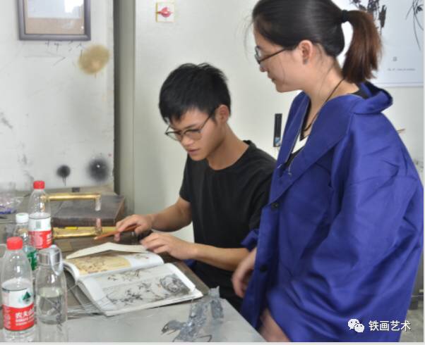 國(guó)家藝術(shù)基金&ldquo;蕪湖鐵畫(huà)藝術(shù)人才培養(yǎng)項(xiàng)目&rdquo;學(xué)員結(jié)業(yè)作品展 (8)