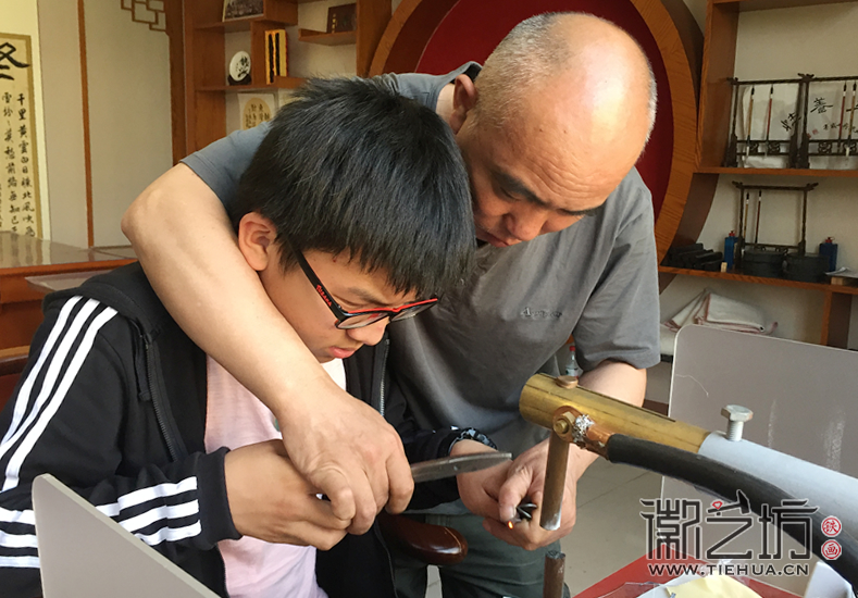 2018.5.8鏡湖小學(xué)鐵畫第十三課 (2)