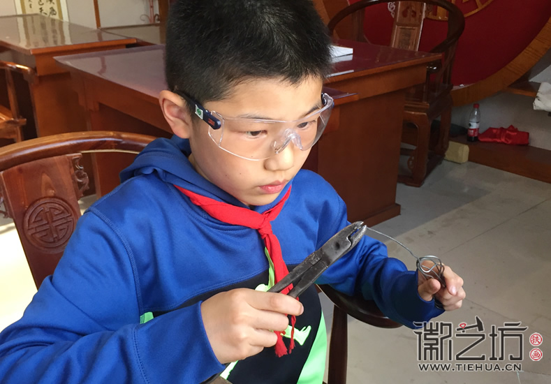 2018.5.8鏡湖小學(xué)鐵畫第十三課 (4)