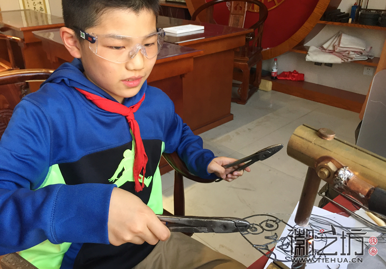 2018.5.8鏡湖小學(xué)鐵畫第十三課 (6)