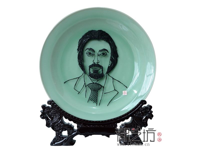 華為贈(zèng)中東友人鐵畫禮品1