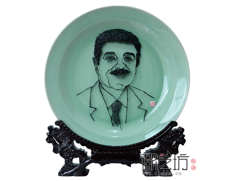 華為贈(zèng)中東友人鐵畫禮品4