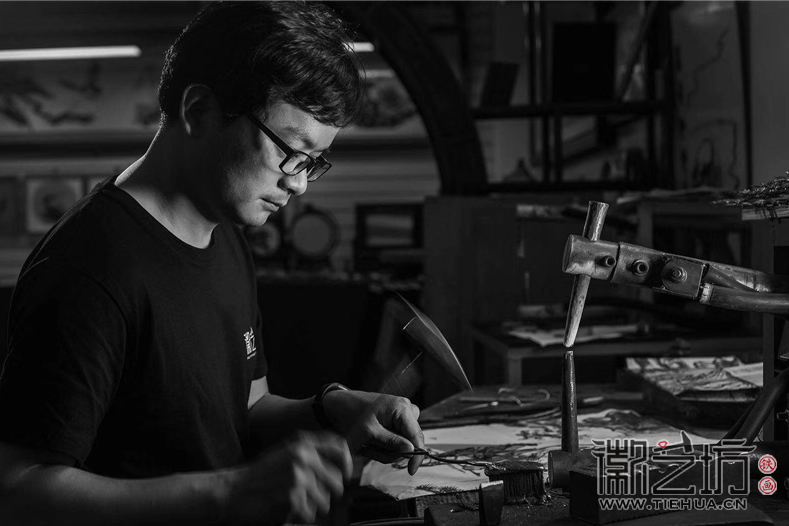 鋼鐵意志 徽藝坊定制蕪湖特警紀(jì)念鐵畫