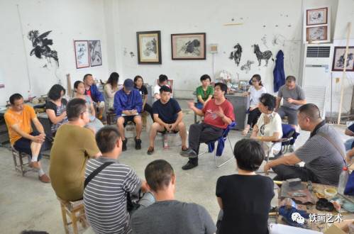 國(guó)家藝術(shù)基金蕪湖鐵畫(huà)藝術(shù)人才培養(yǎng)項(xiàng)目舉辦中期教學(xué)交流會(huì) (1)