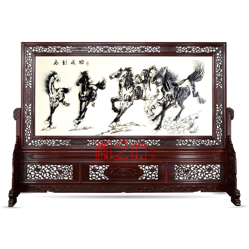 馬到成功紅木雕花屏風(fēng) 企業(yè)事業(yè)大廳酒店大堂屏風(fēng)隔斷 馬到成功紅木雕花屏風(fēng) 企業(yè)事業(yè)大廳酒店大堂屏風(fēng)隔斷